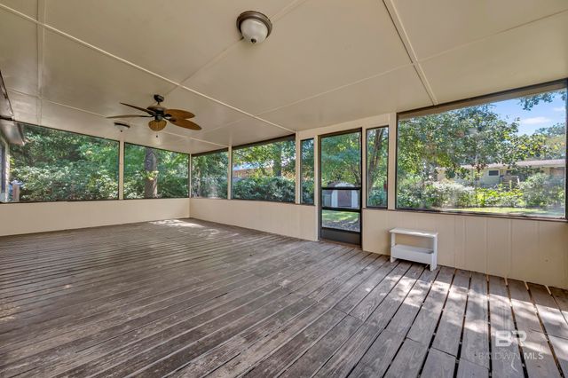 610 Johnson Avenue, Fairhope, AL 36532