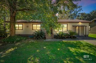 610 Johnson Avenue, Fairhope, AL 36532