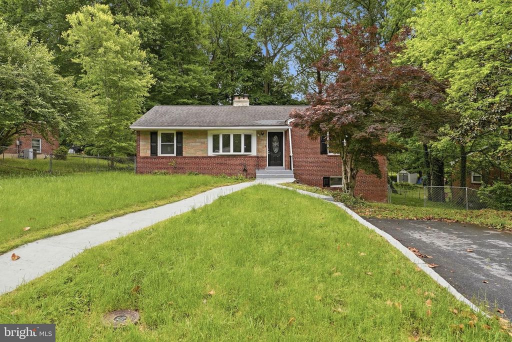 4915 SHARON RD, Temple Hills, MD 20748