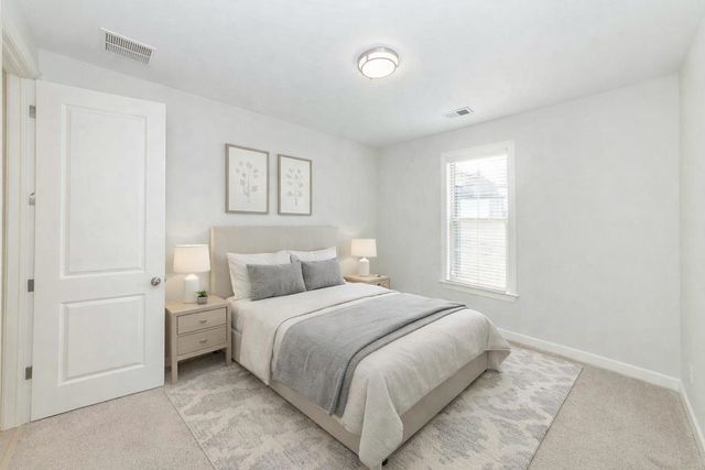 5143 E LAWRENCEBURG LN, Lakeland, TN 38002