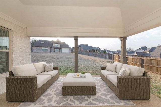 5143 E LAWRENCEBURG LN, Lakeland, TN 38002