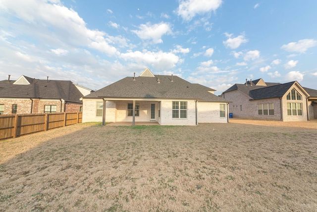 5143 E LAWRENCEBURG LN, Lakeland, TN 38002