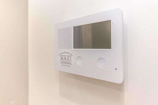 5143 E LAWRENCEBURG LN, Lakeland, TN 38002