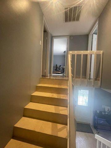 47 Lake Arbor Drive, Palm Springs, FL 33461