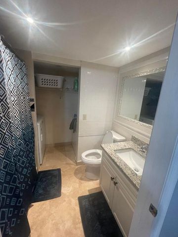 47 Lake Arbor Drive, Palm Springs, FL 33461