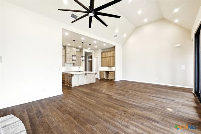 333 Tumbling Creek Run, Kyle, TX 78640
