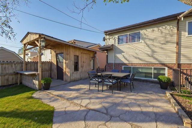 12211 S Harding Avenue, Alsip, IL 60803