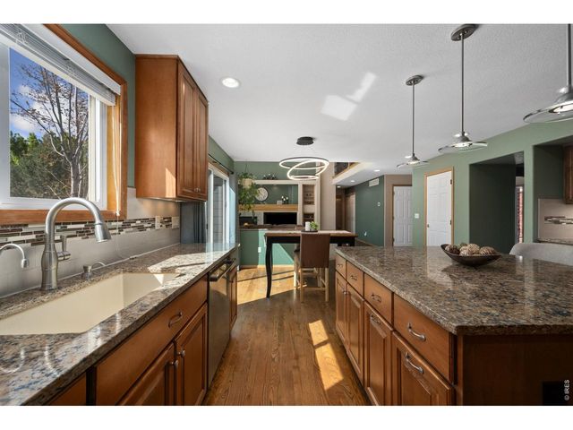 1410 Wildrose Dr, Longmont, CO 80503