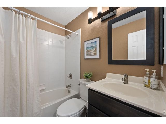 1410 Wildrose Dr, Longmont, CO 80503