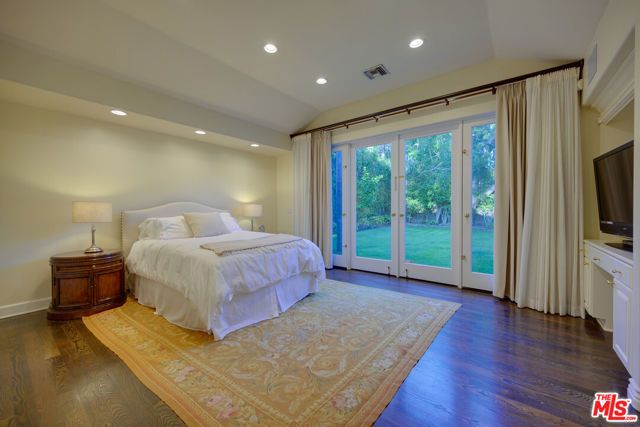 616 N Maple Drive, Beverly Hills, CA 90210