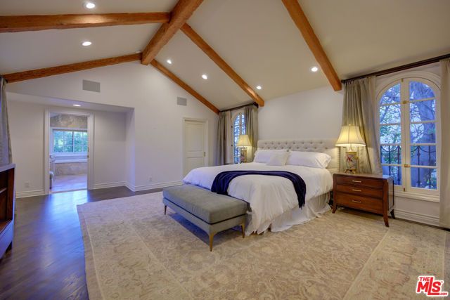 616 N Maple Drive, Beverly Hills, CA 90210