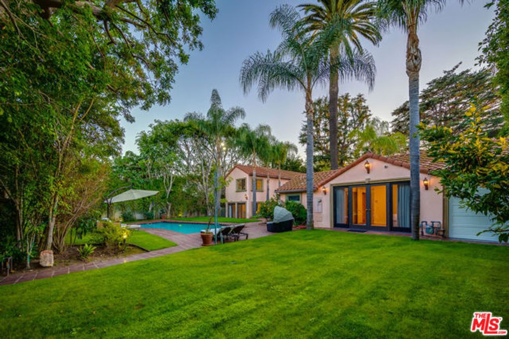 616 N Maple Drive, Beverly Hills, CA 90210