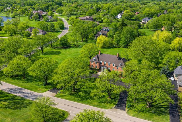 568 Plymouth Drive, Inverness, IL 60067