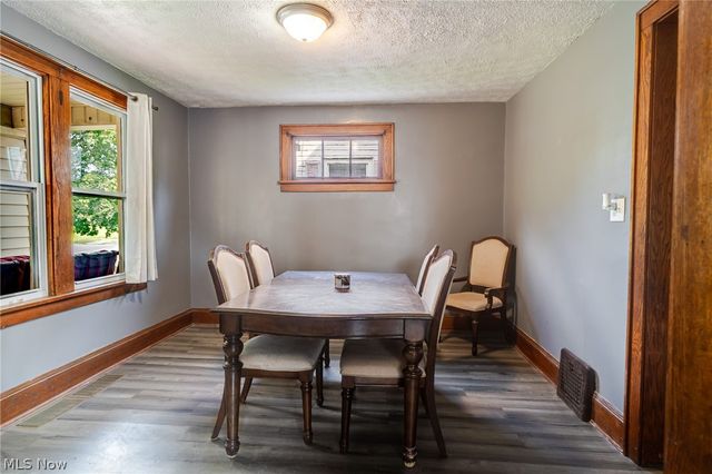 422 Reed Avenue, Akron, OH 44301
