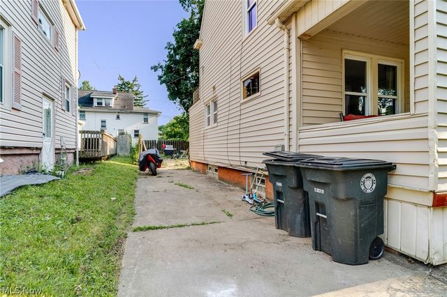422 Reed Avenue, Akron, OH 44301