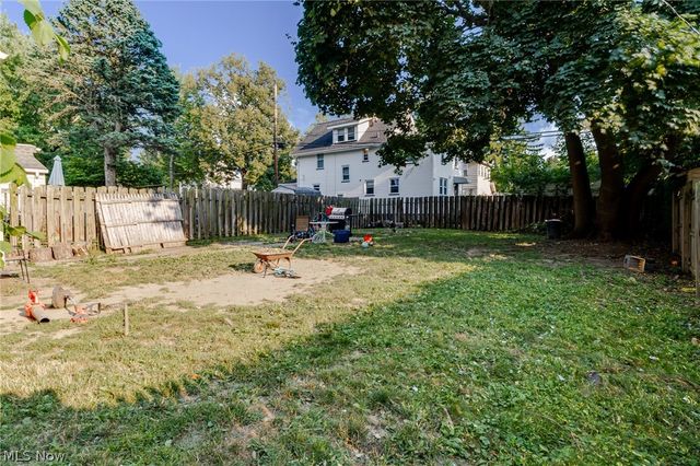422 Reed Avenue, Akron, OH 44301