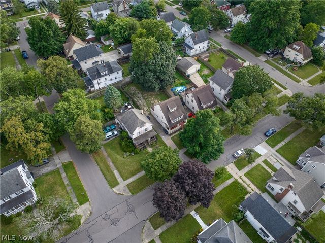 422 Reed Avenue, Akron, OH 44301