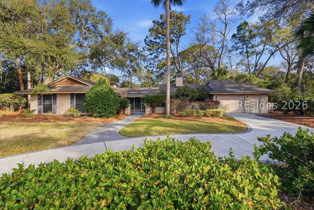 28 Beach Lagoon Road W, Hilton Head Island, SC 29928
