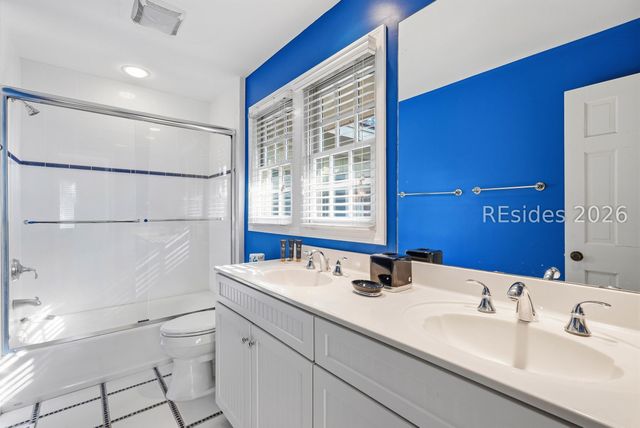 28 Beach Lagoon Road W, Hilton Head Island, SC 29928