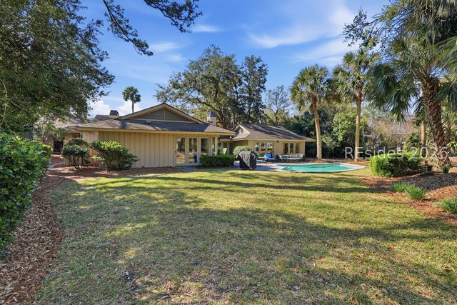 28 Beach Lagoon Road W, Hilton Head Island, SC 29928