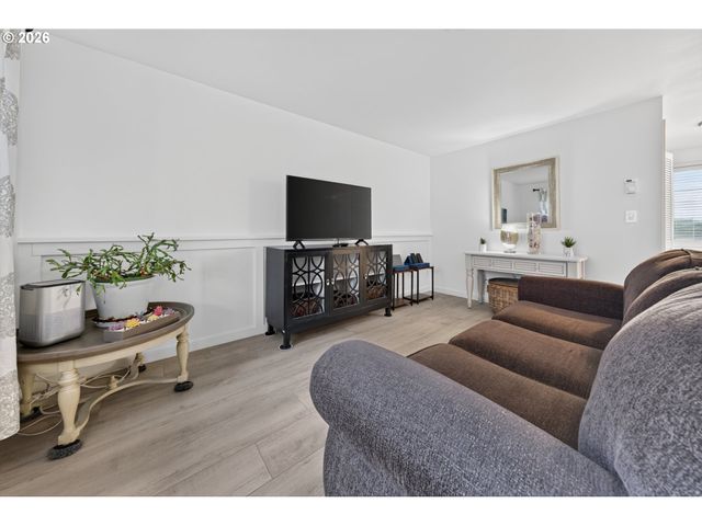1500 NORKENZIE Rd, Eugene, OR 97401