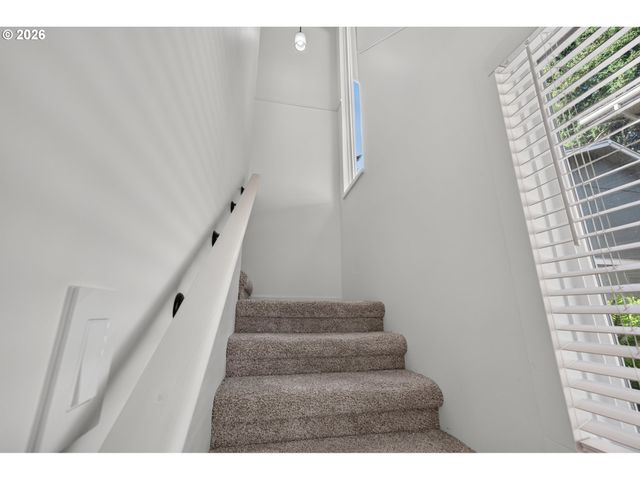 1500 NORKENZIE Rd, Eugene, OR 97401