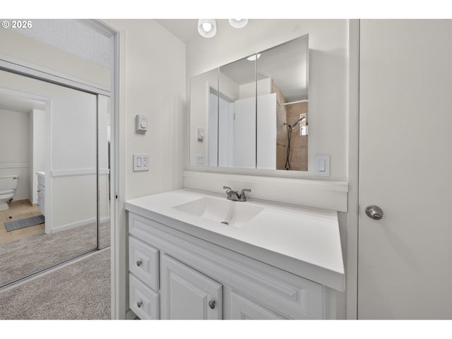 1500 NORKENZIE Rd, Eugene, OR 97401