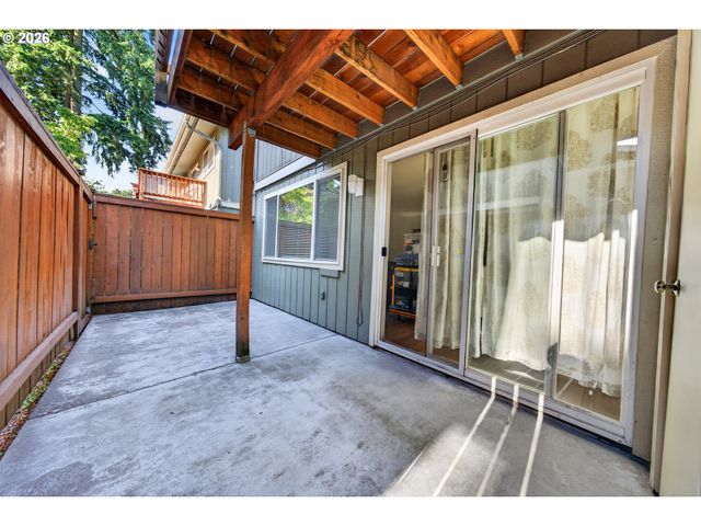 1500 NORKENZIE Rd, Eugene, OR 97401
