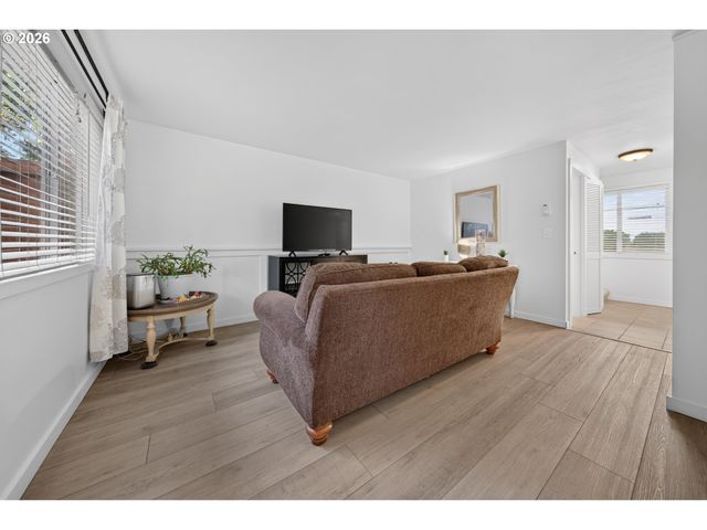 1500 NORKENZIE Rd, Eugene, OR 97401
