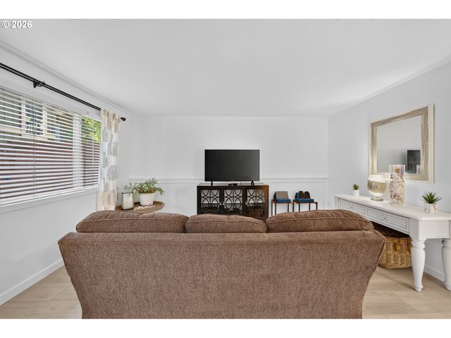 1500 NORKENZIE Rd, Eugene, OR 97401