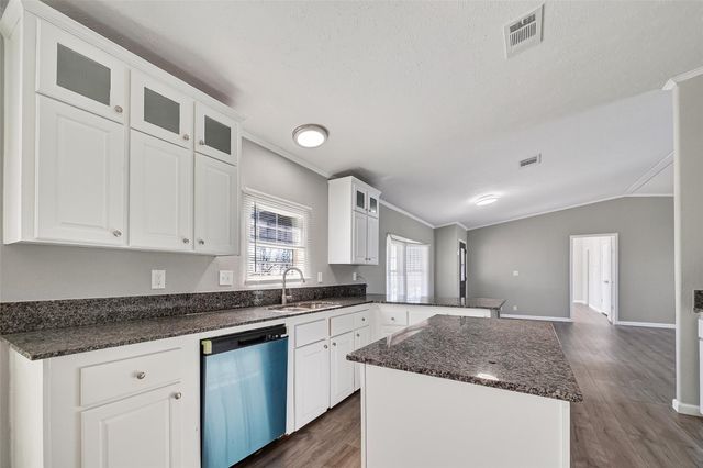 8907 County Road 511, Rosharon, TX 77583