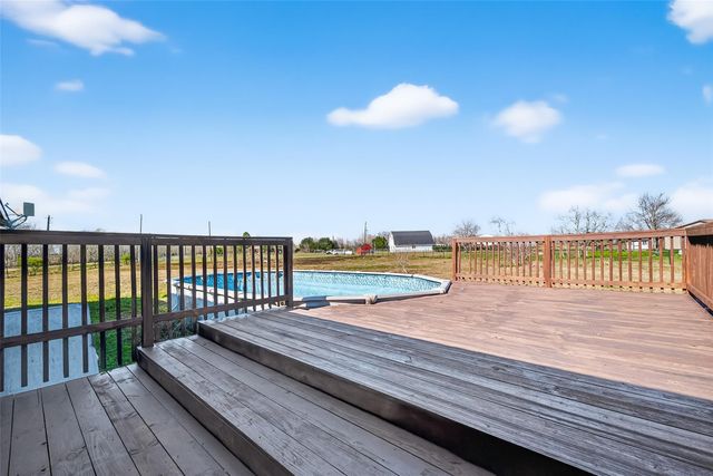 8907 County Road 511, Rosharon, TX 77583