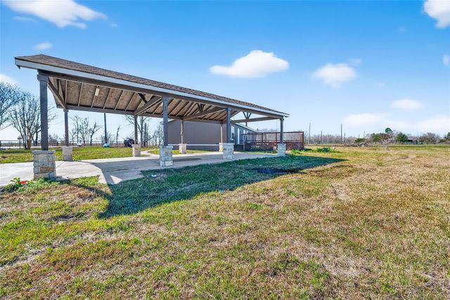 8907 County Road 511, Rosharon, TX 77583