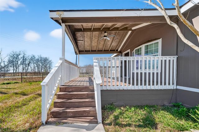 8907 County Road 511, Rosharon, TX 77583