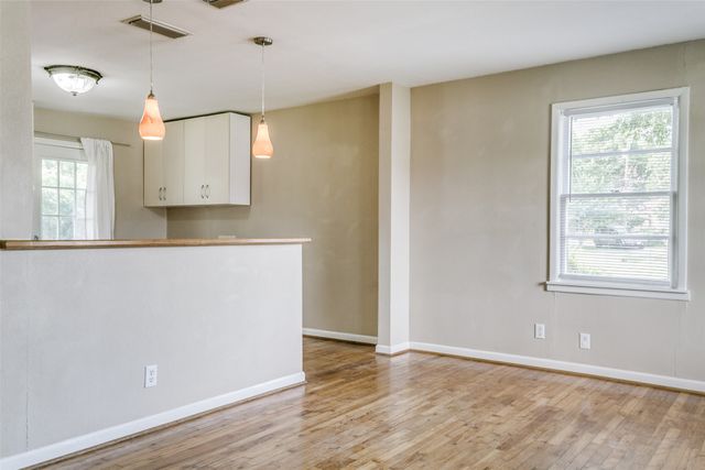 10376 Bel Aire Drive, Dallas, TX 75218