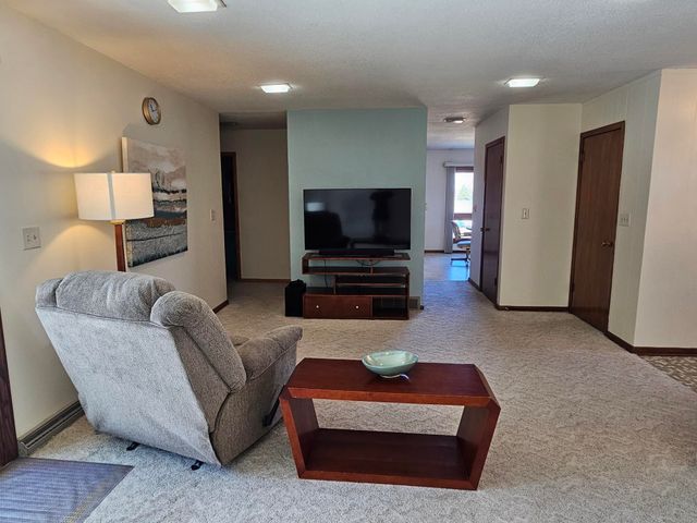 500 7th Ave SE, Oelwein, IA 50662