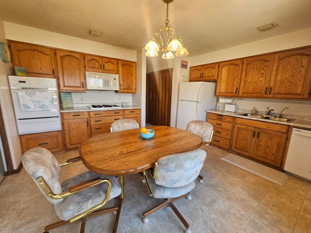 500 7th Ave SE, Oelwein, IA 50662