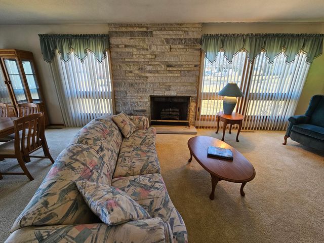 500 7th Ave SE, Oelwein, IA 50662