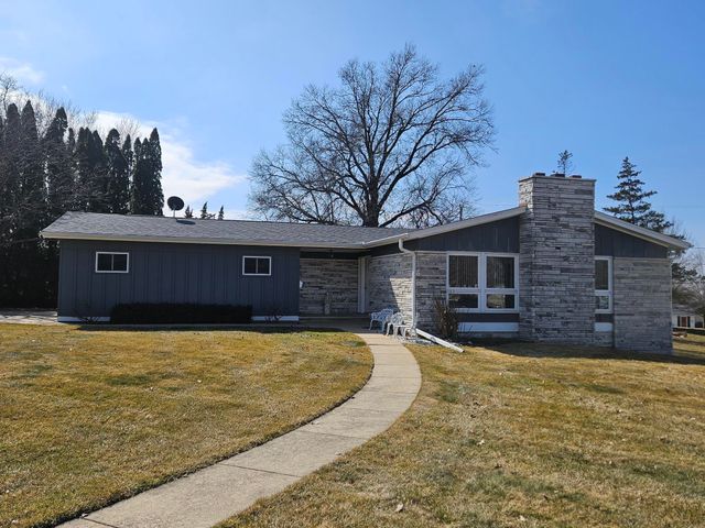 500 7th Ave SE, Oelwein, IA 50662
