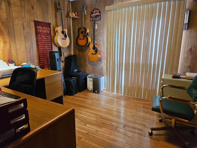 500 7th Ave SE, Oelwein, IA 50662