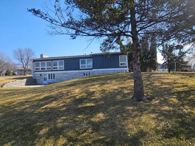 500 7th Ave SE, Oelwein, IA 50662