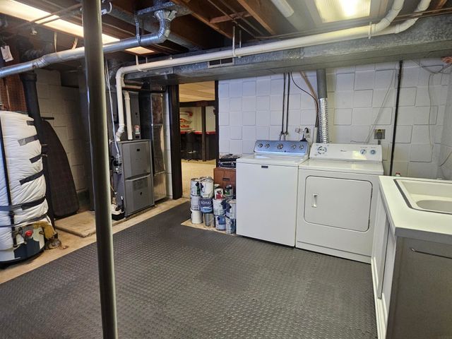 500 7th Ave SE, Oelwein, IA 50662