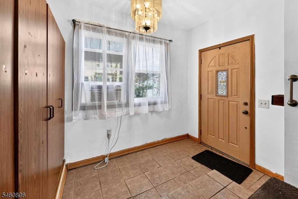 12 Cornell St, Woodbridge Twp., NJ 07001 — photo 3