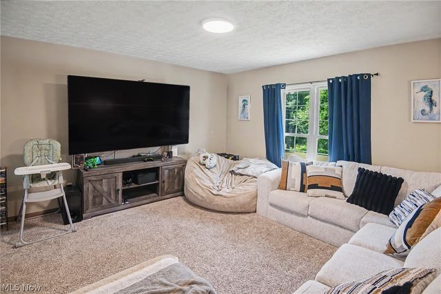 1392 Homestead Drive, East Liverpool, OH 43920