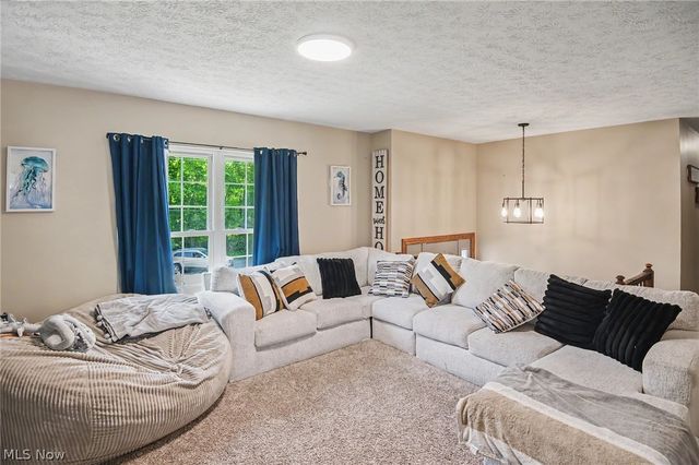 1392 Homestead Drive, East Liverpool, OH 43920