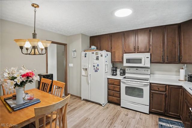 1392 Homestead Drive, East Liverpool, OH 43920