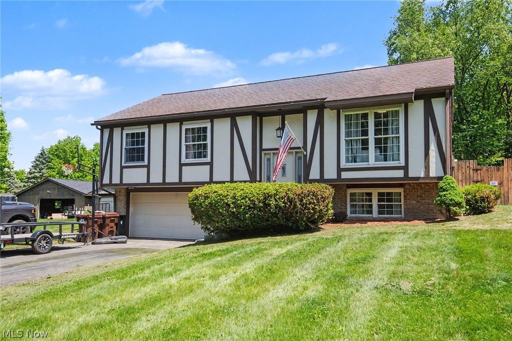 1392 Homestead Drive, East Liverpool, OH 43920