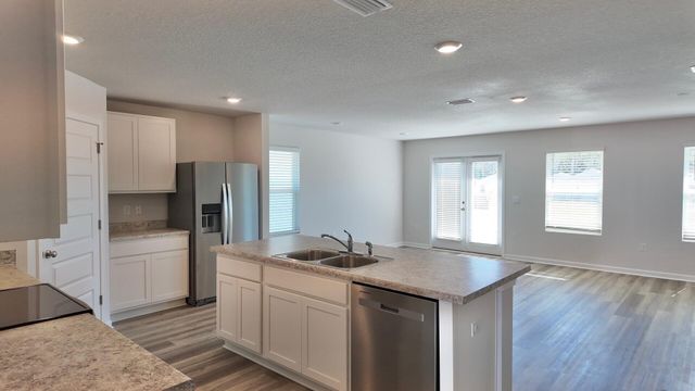 6496 Firefly Drive, Milton, FL 32583