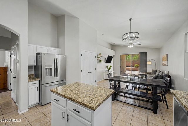 18183 W DESERT BLOSSOM Drive, Goodyear, AZ 85338