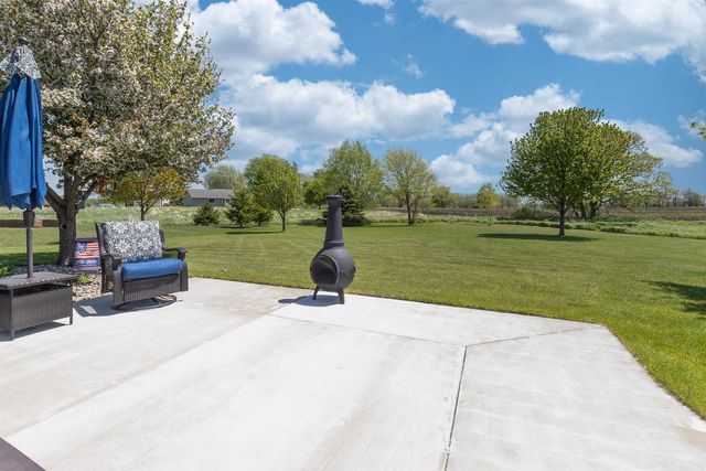 1104 CHARLENE AVENUE, Omro, WI 54963
